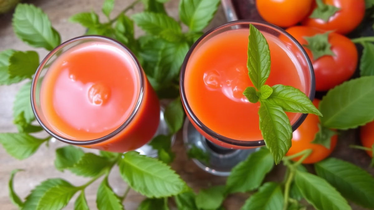 Darah Tinggi? Ini Solusi Mujarab Jus Tomat untuk Mengatasi Gangguan Darah Tanpa Obat Kimia!